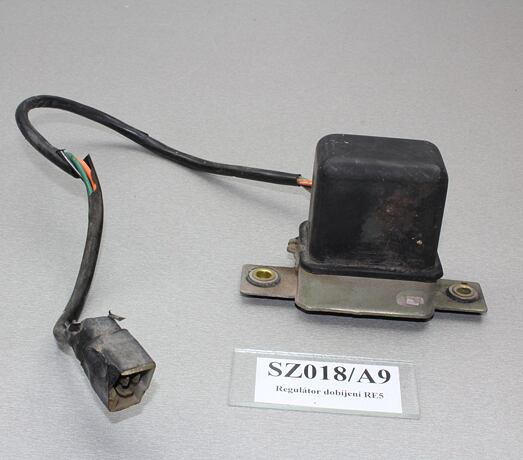 Regulátor dobíjení (Voltage regulator) Suzuki RE 5 Wankel