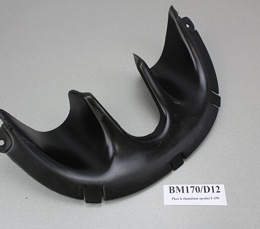 Plast k tlumičům, spodní BMW F 650