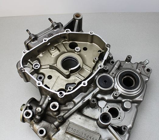 Karter motoru, pravý SUZUKI SV 650 N