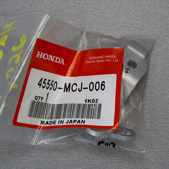 Držák brzdové nádobky No:45550-MCJ-006 Honda CBR 929 RR Fireblade SC44
