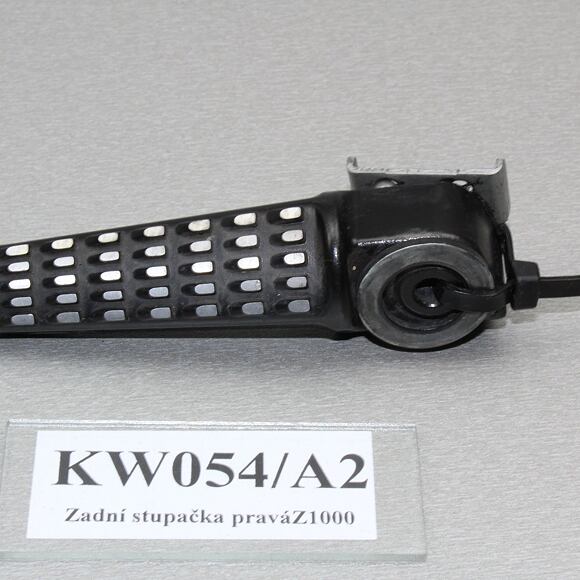 Zadní stupačka pravá Kawasaki Z 1000