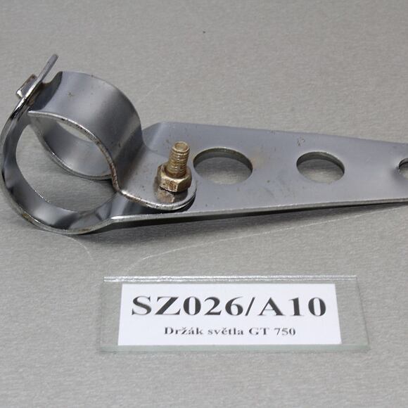 Držák světla/Headlight bracket Suzuki GT 750
