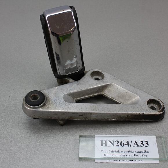 Držák stupačky pravý, stupačka /  Right Foot Peg stay, Foot Peg Honda VF 700/750 C Magna