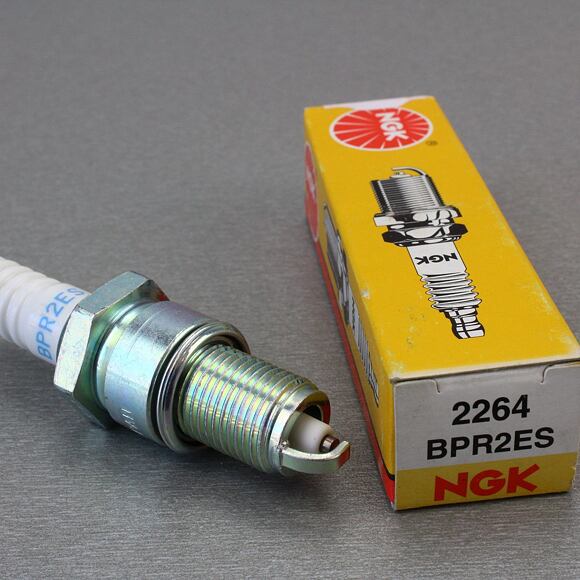 Svíčka NGK BPR2ES No:2264
