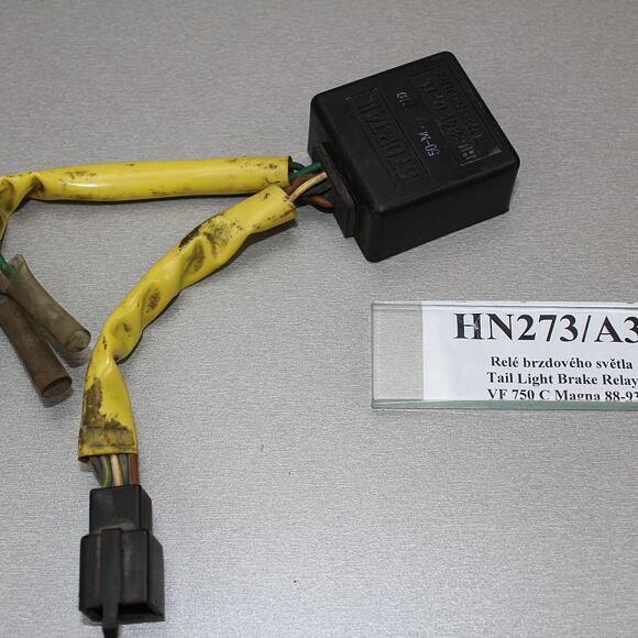 Relé brzdového světla / Tail Light Brake  Relay Honda VF 700/750 C Magna