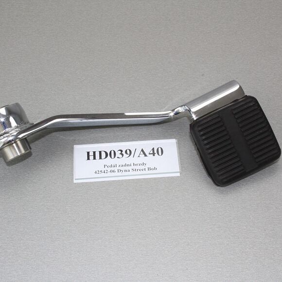 Pedál zadní brzdy No:42542-06 Harley Davidson Dyna Wide Glide